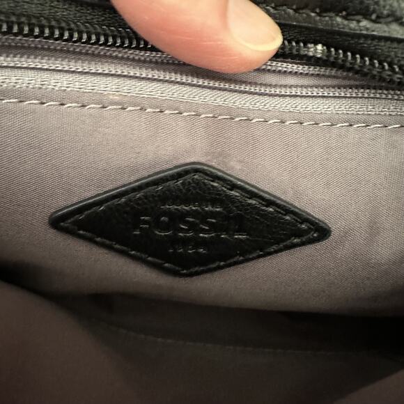Fossil Gabriella Leather Flap Crossbody Purse Black Logo Lock Key - Picture 4 of 6